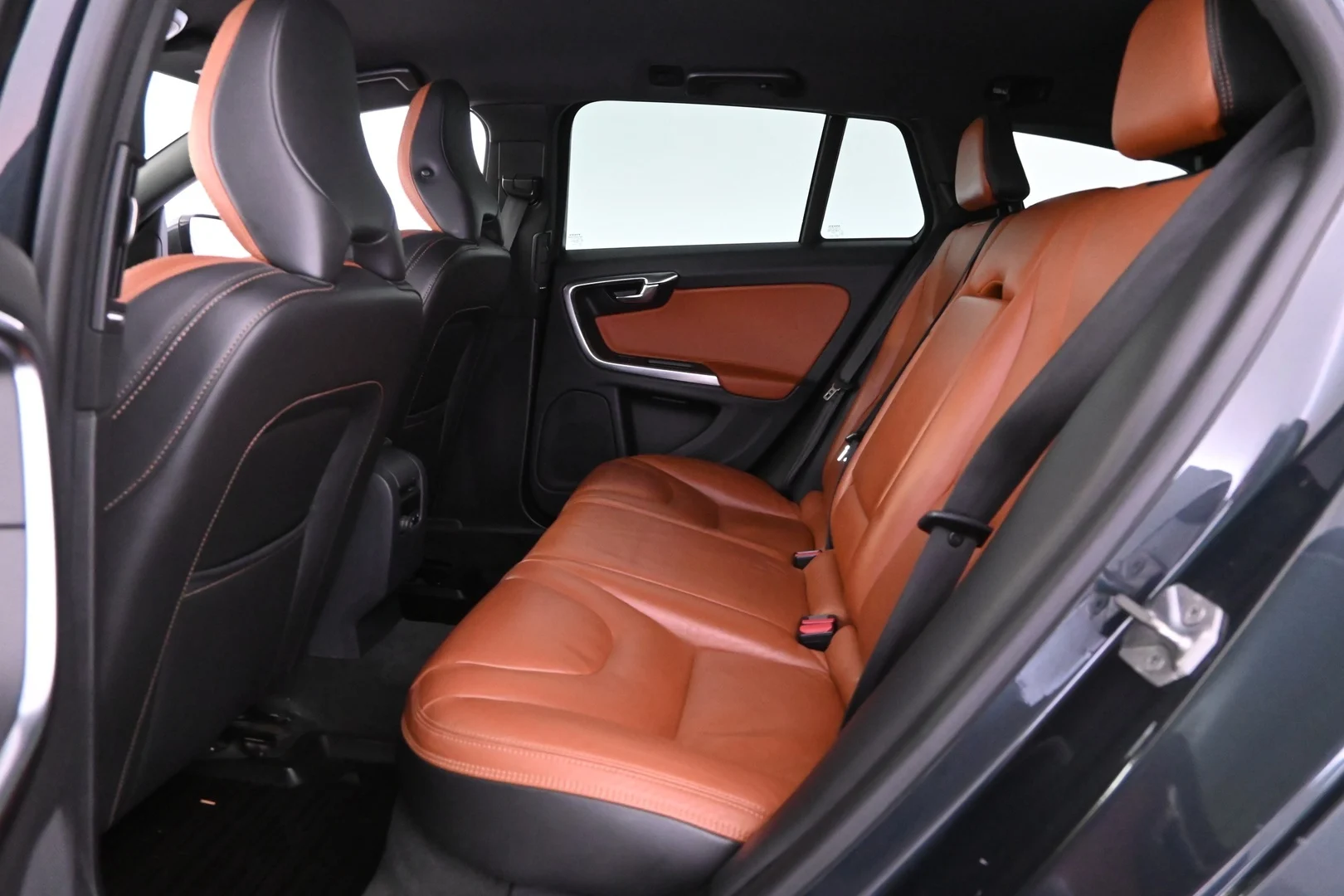 Car Image - 4VnprWJ8kZaOUMlD1o24vL
