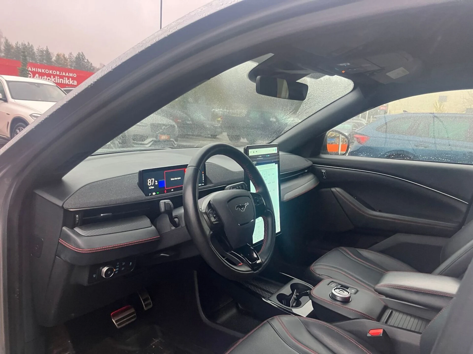 Car Image - negvO4Ogw7Cbus91kmxnT