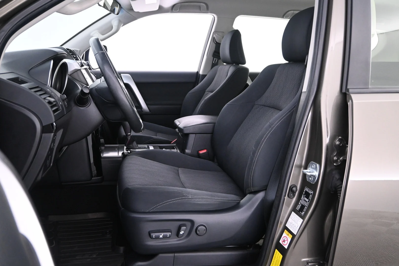 Car Image - 1HSjvxn1HMTnLYO8BEGuPN