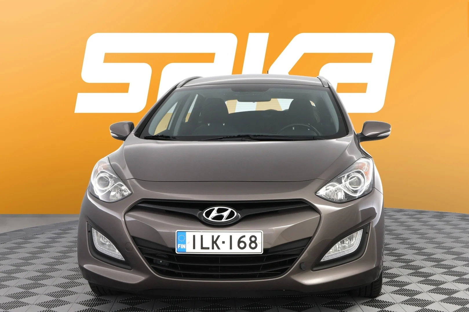 Car Image - WR7ELX1K6sT6RzAi3GPb2