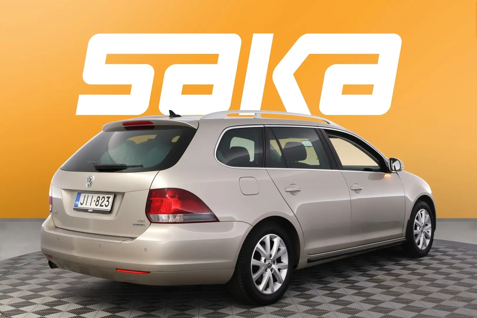 Car Image - 6smazAsYCnRfkk1DqAOOOQ