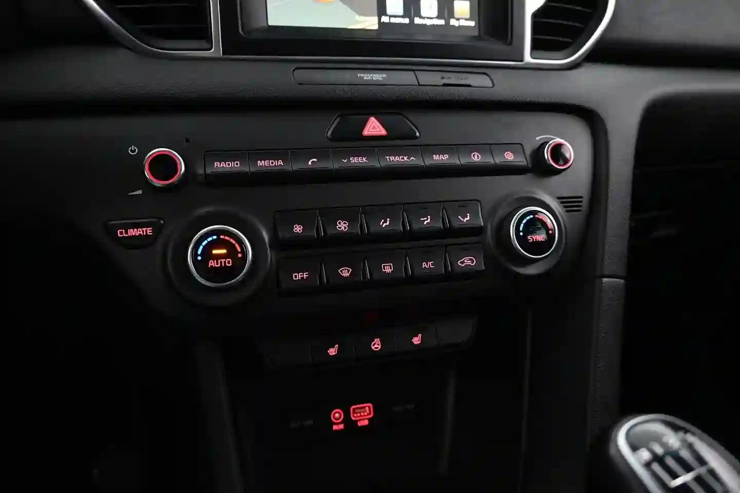 Car Image - 2Zpf0nyO46DIAg26U4rqCY