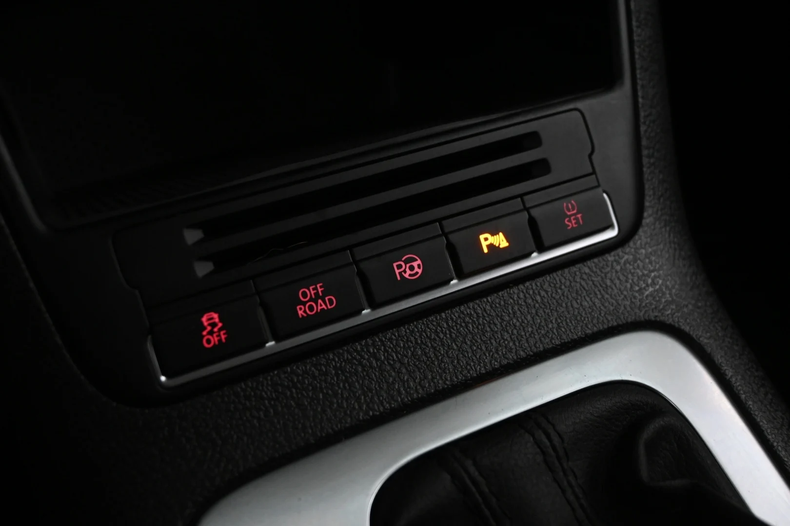 Car Image - 01xw4d9jBaH5HpeH8rQW8z