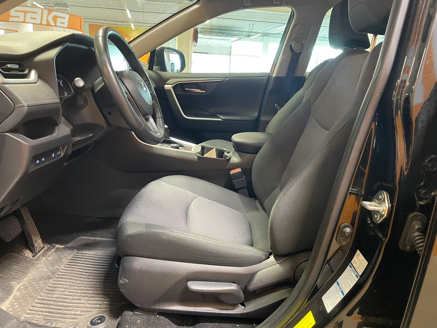 Car Image - 50Drpczwal20YhuqSdNsGT