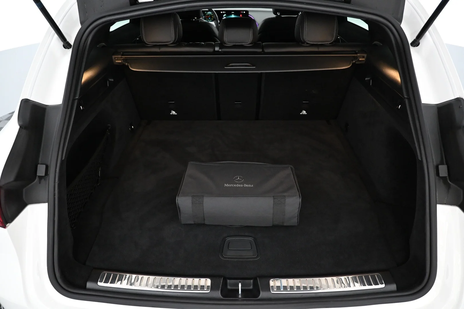 Car Image - 6KAvBR1XlNgi2BhxEoPodj