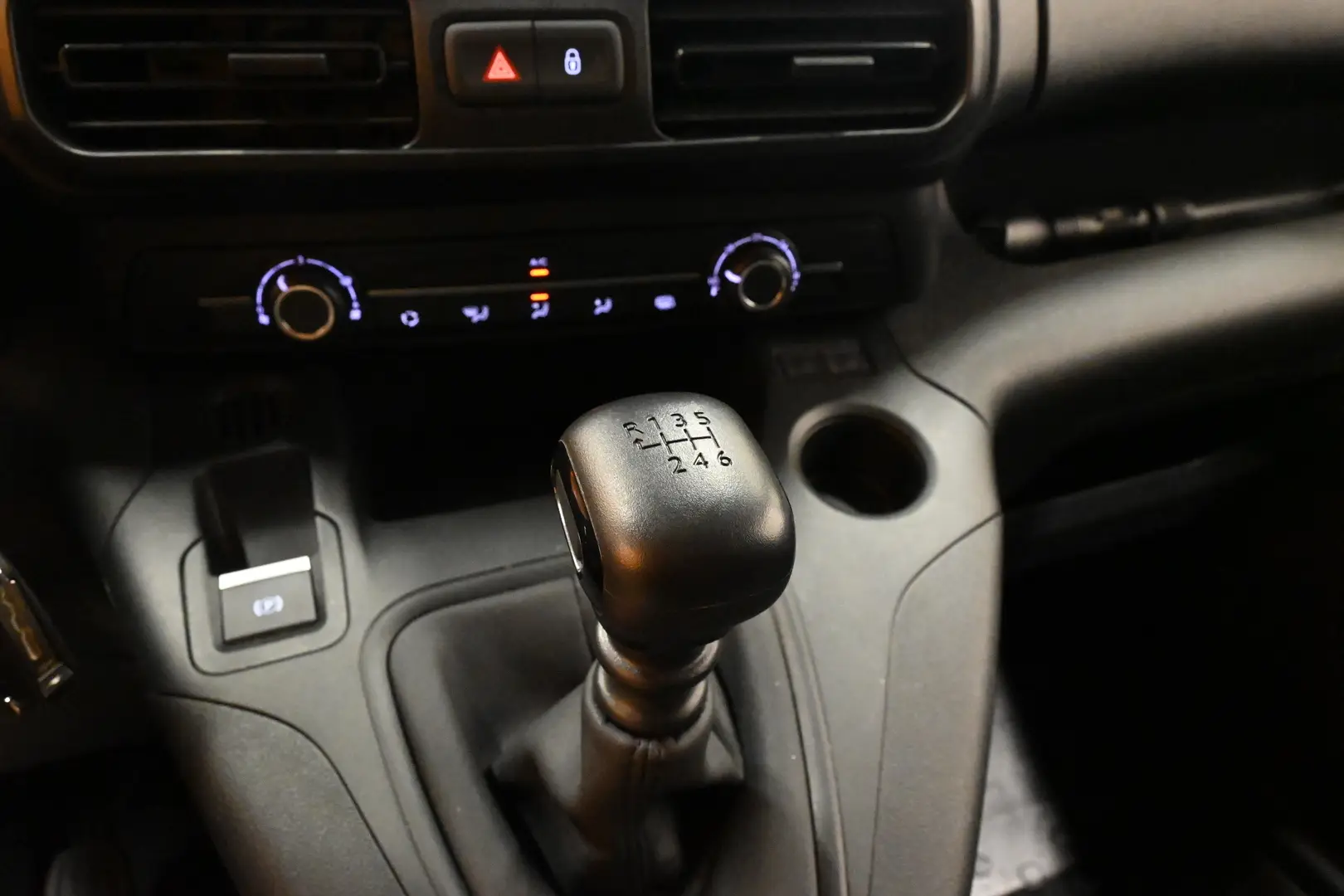 Car Image - 191h5EDRaymnHW4WA31KnX