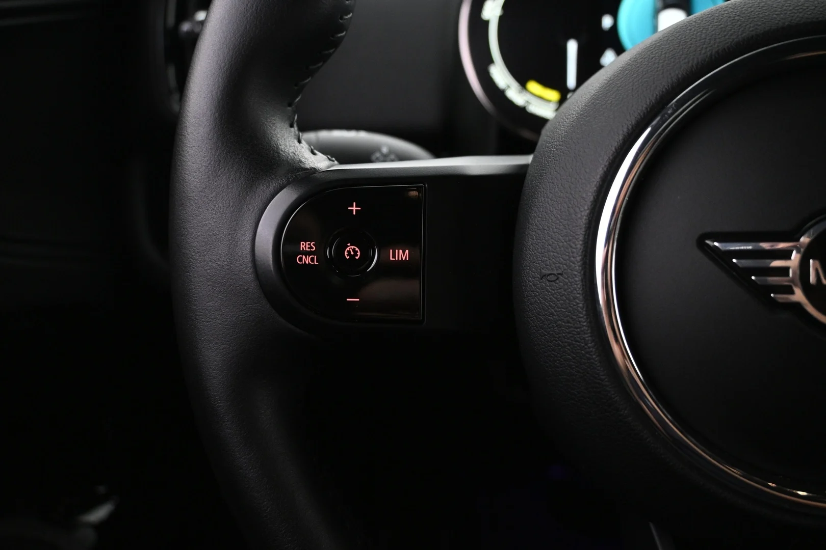 Car Image - 2bs03Q1ZUg69665FOWH30Q