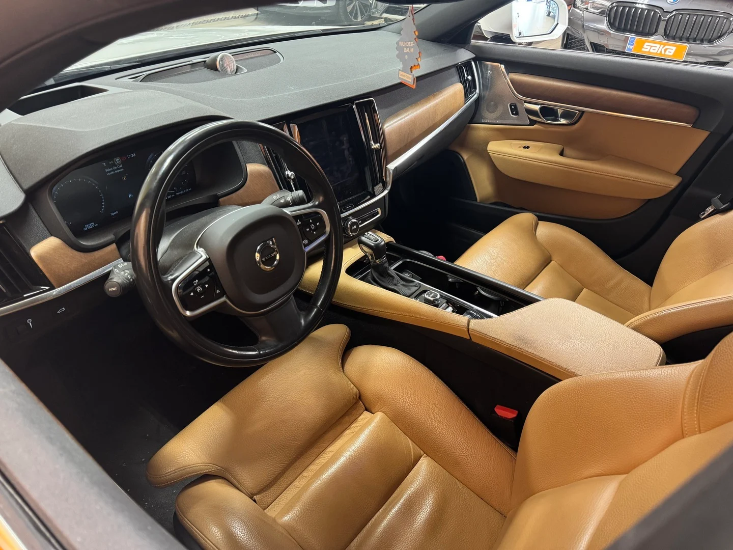 Car Image - 7jI8HiIrZjxKYoEpxLpI3O