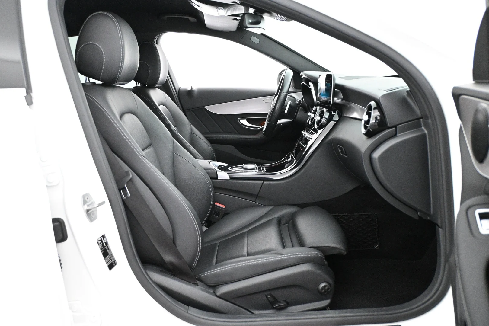 Car Image - 6NJMlG1Tj8acoyRpRGLJz0
