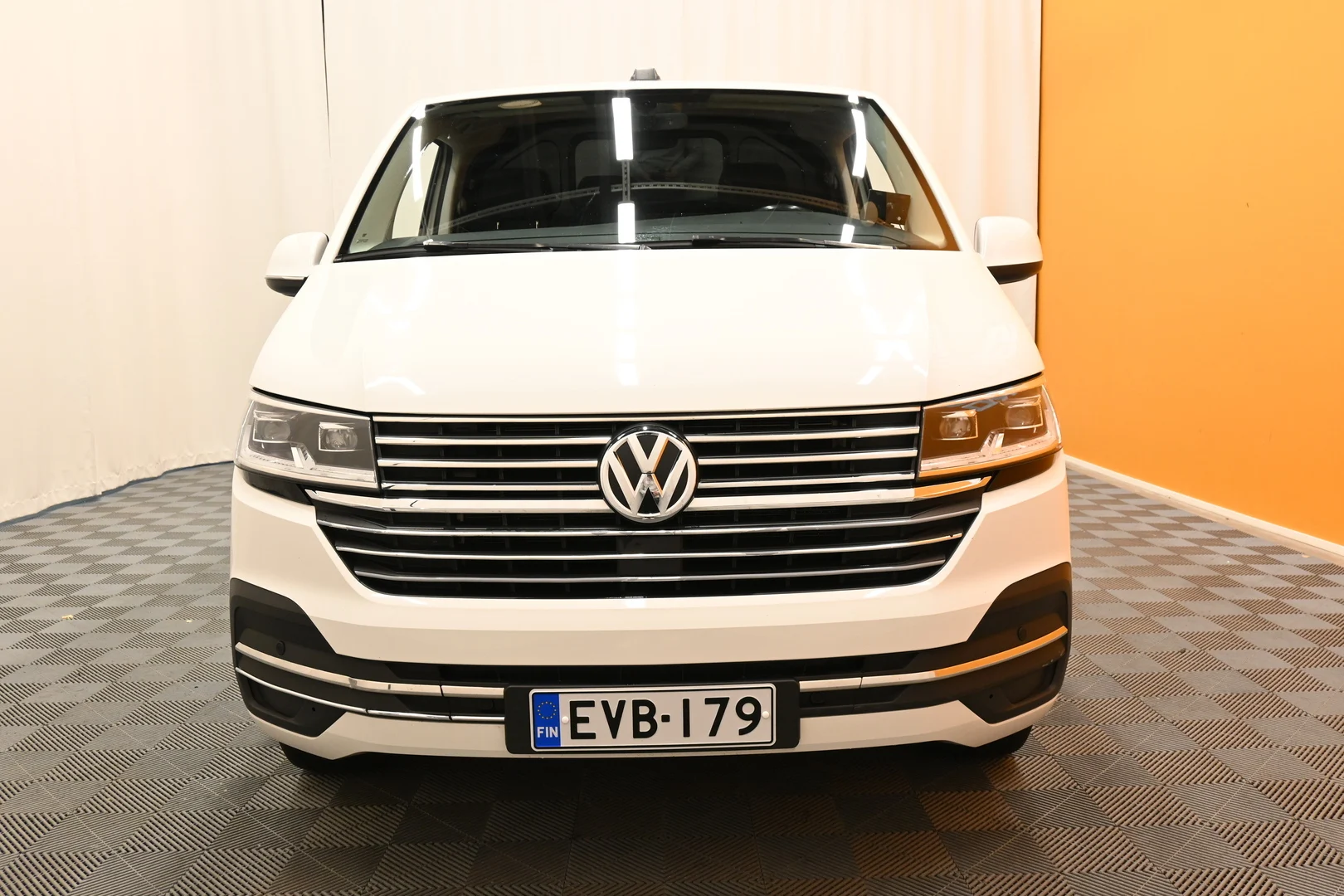 Car Image - 4JEFbKgIc7uCJ8xDqhfBPo