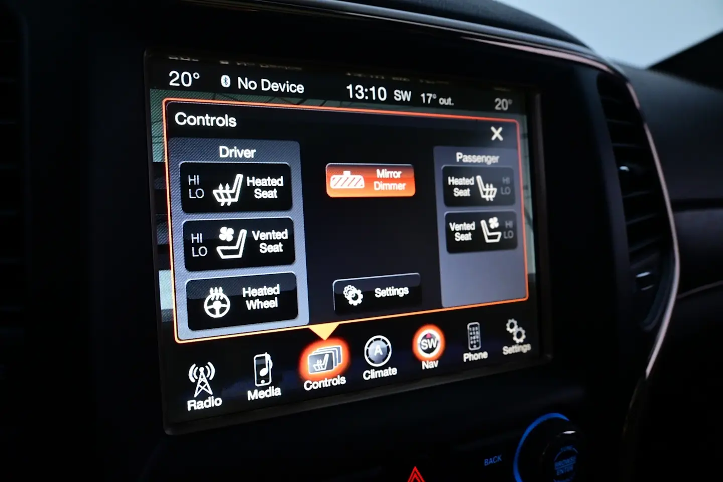 Car Image - 6qkJmFHvseHUFCLZQxjD83