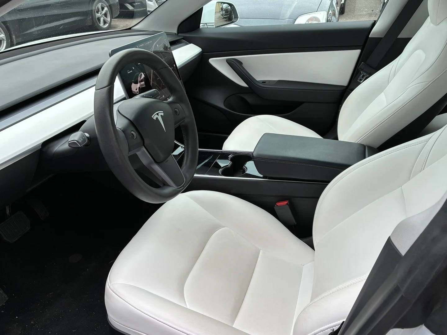 Car Image - 1iBvPuhGi5UwreAmhb2NH9