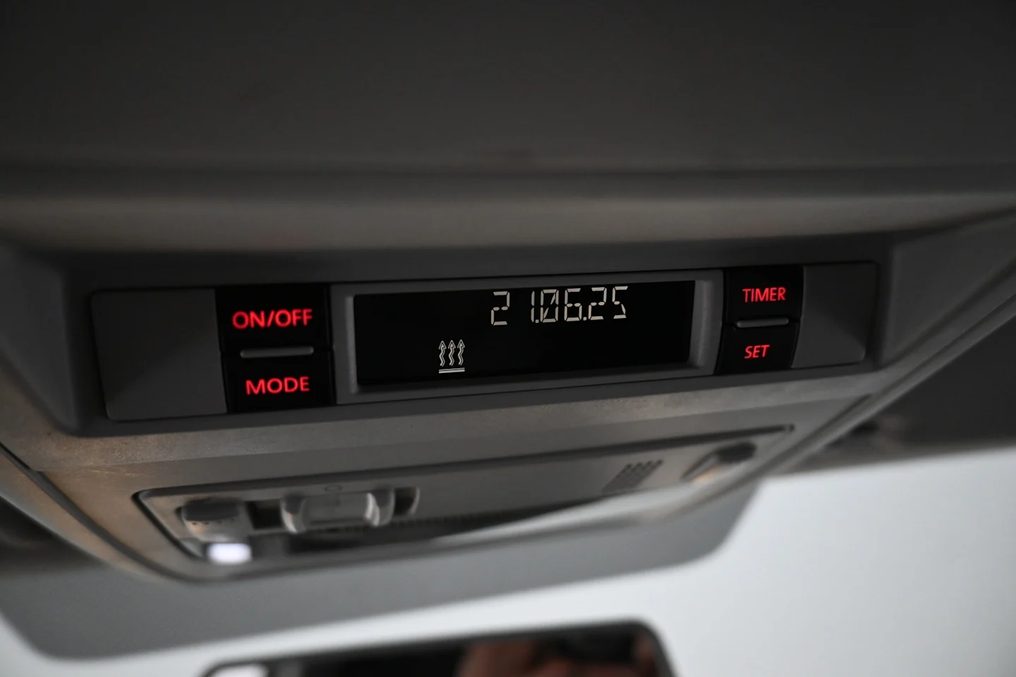 Car Image - AOCwEuwV8adroO3NOK2hh