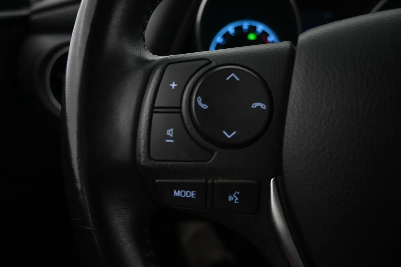 Car Image - 6FnLBNR6XSgfMiHBO61Cuh