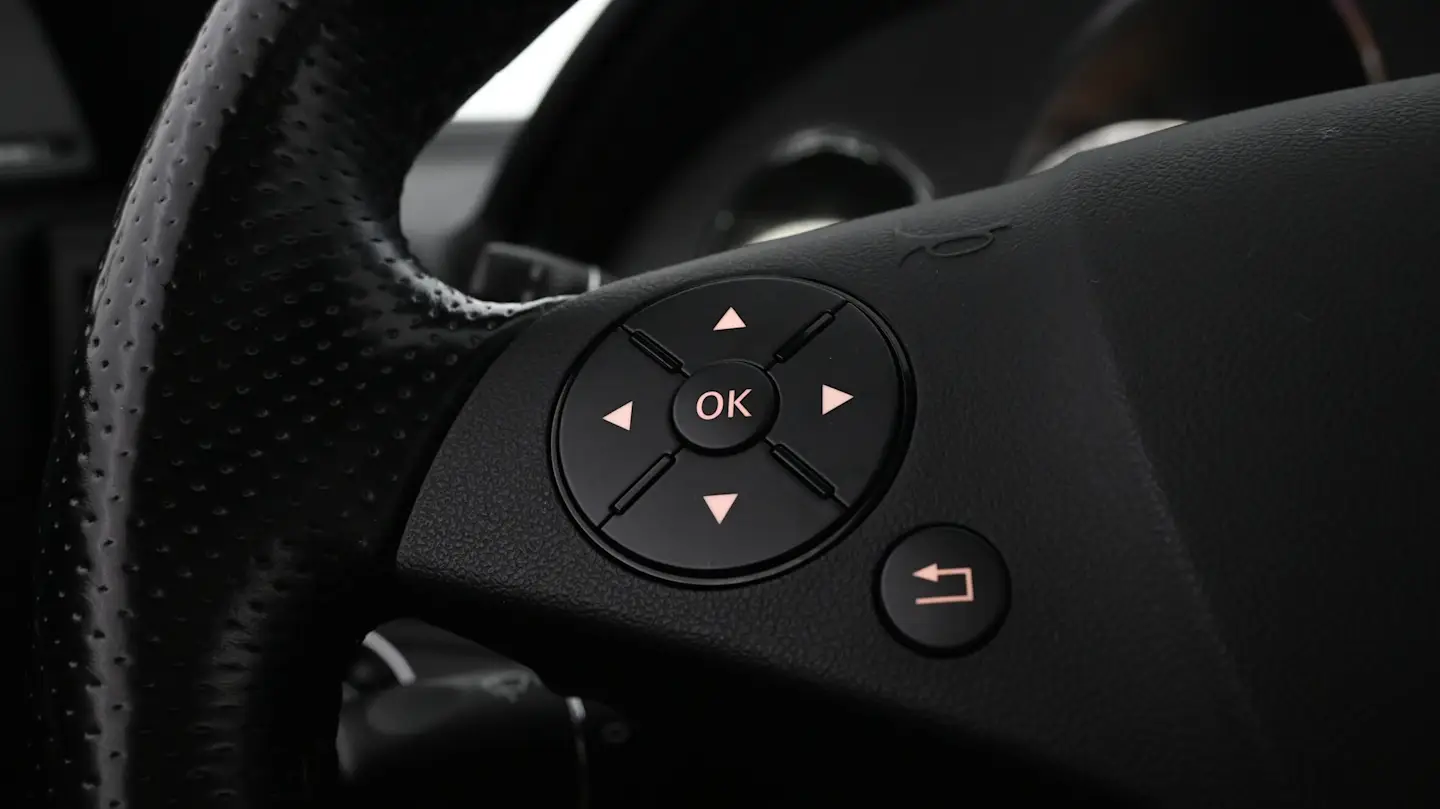 Car Image - uuBGQMucL4L9hccVBY6Mv