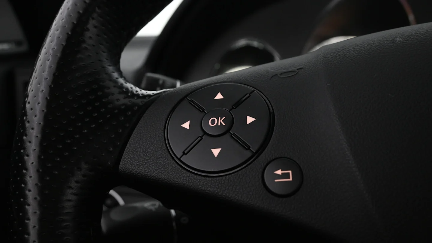 Car Image - uuBGQMucL4L9hccVBY6Mv