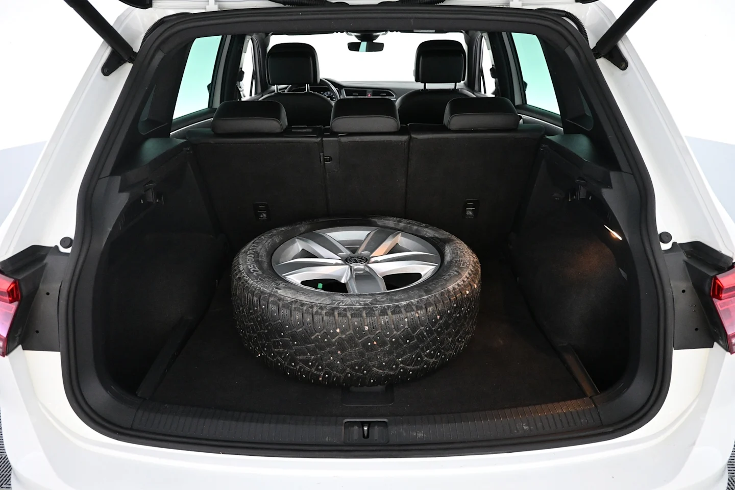 Car Image - 5EkAlc5touwqMjfZgjo9D2