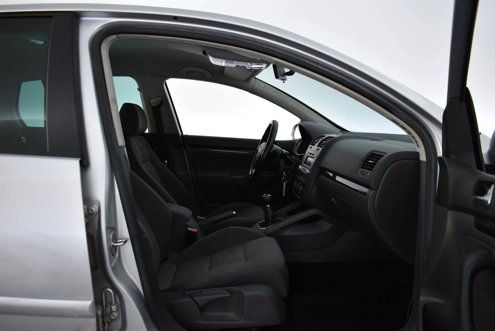 Car Image - 4C7JDQ13hmeaRHngPNezz4