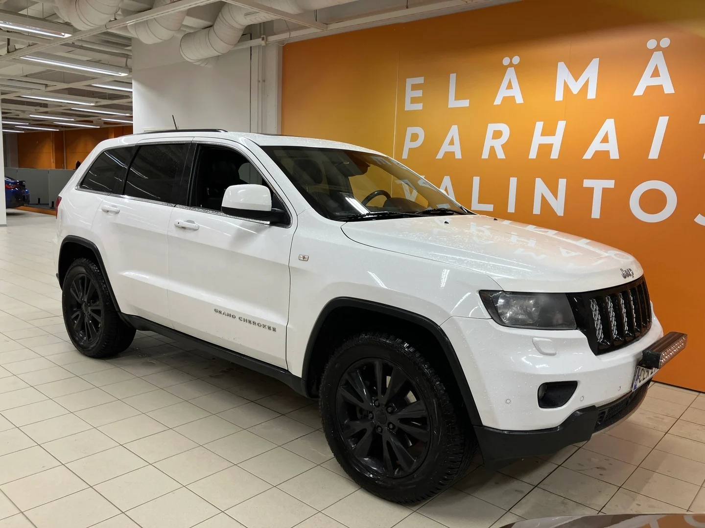 Car Image - 11PNJHzEc07gzDtr9ikxQ0