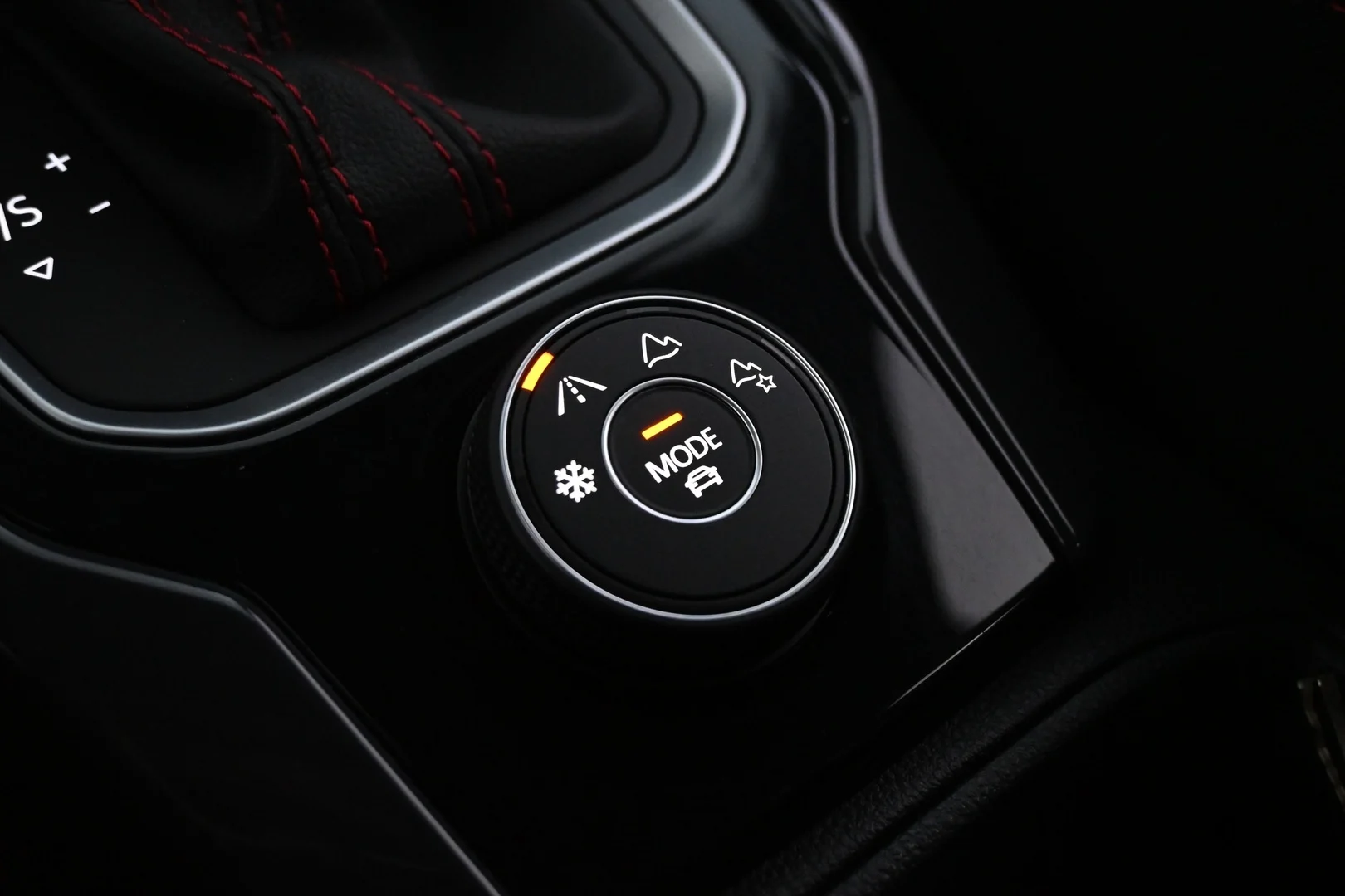 Car Image - 5499cyawffYRcl4Uf38ZgF