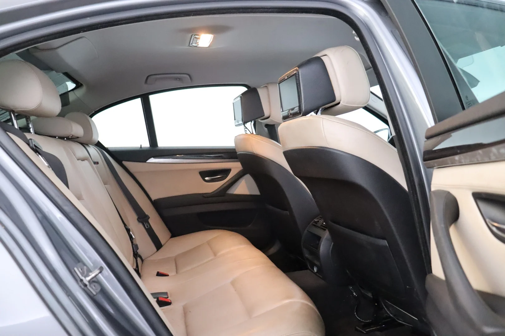 Car Image - 7jxY38dGWB48aafowI5r3i