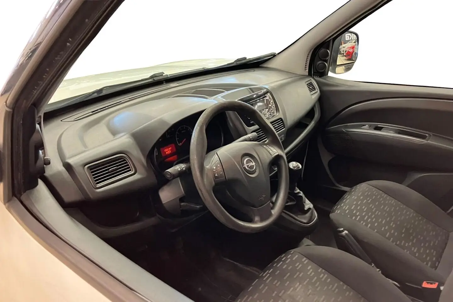 Car Image - 4hX2RWtJiazppxaXt4RTe7