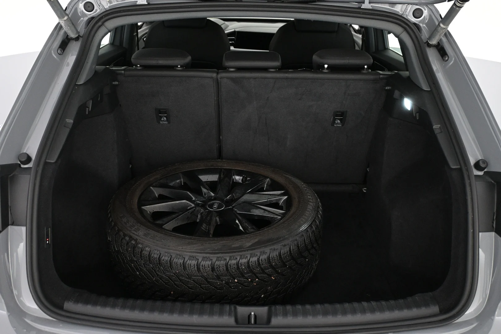 Car Image - 5OPfkUAeSJnpG5qcFNoyOm