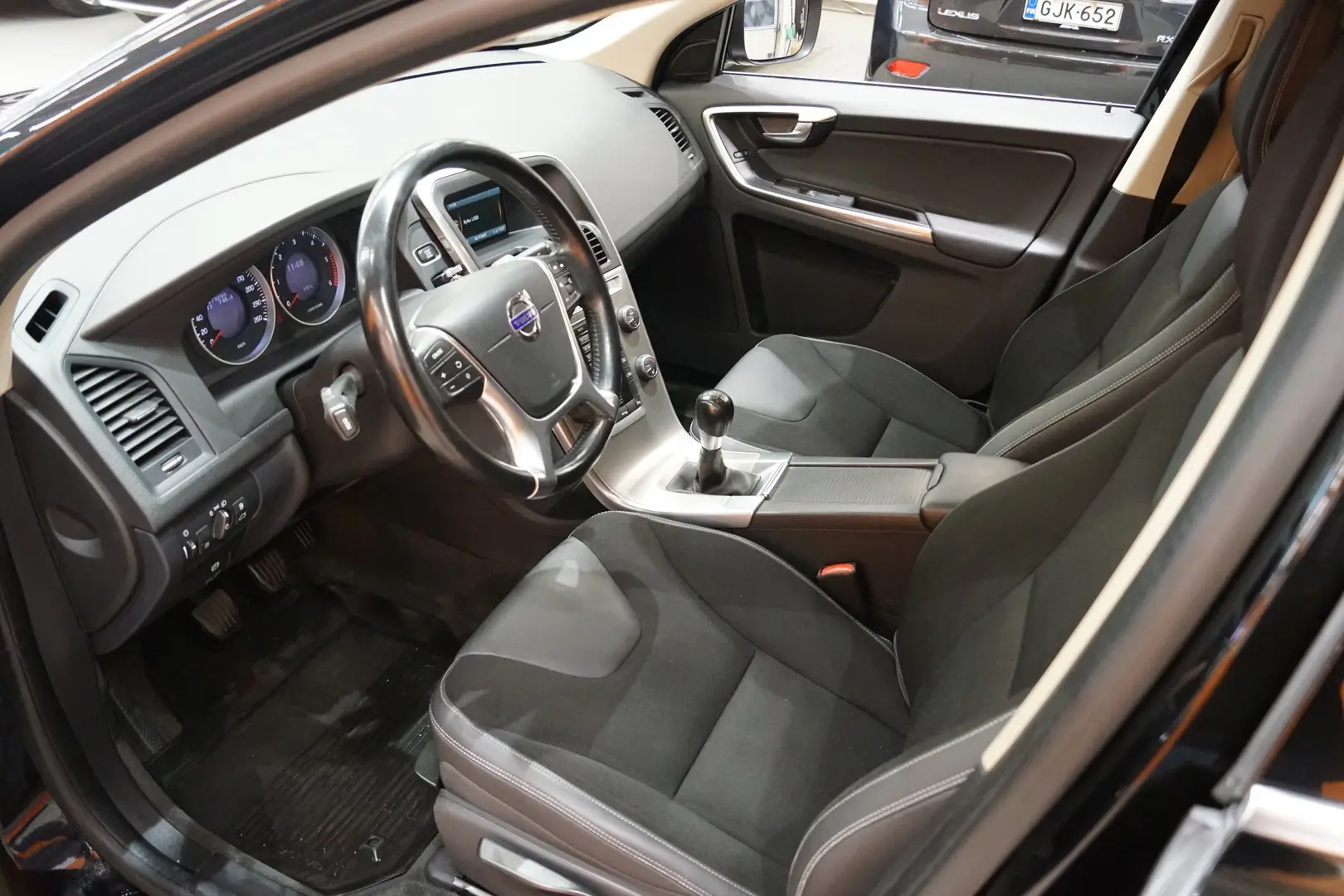 Car Image - 2K9l79NATJoHpaBXfUMmX1