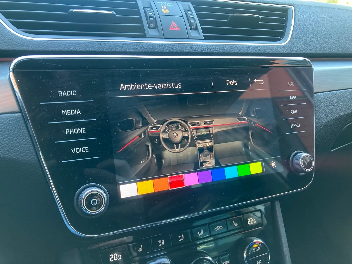 Car Image - 10NYLuMF3T2dVnSkDqeNfB