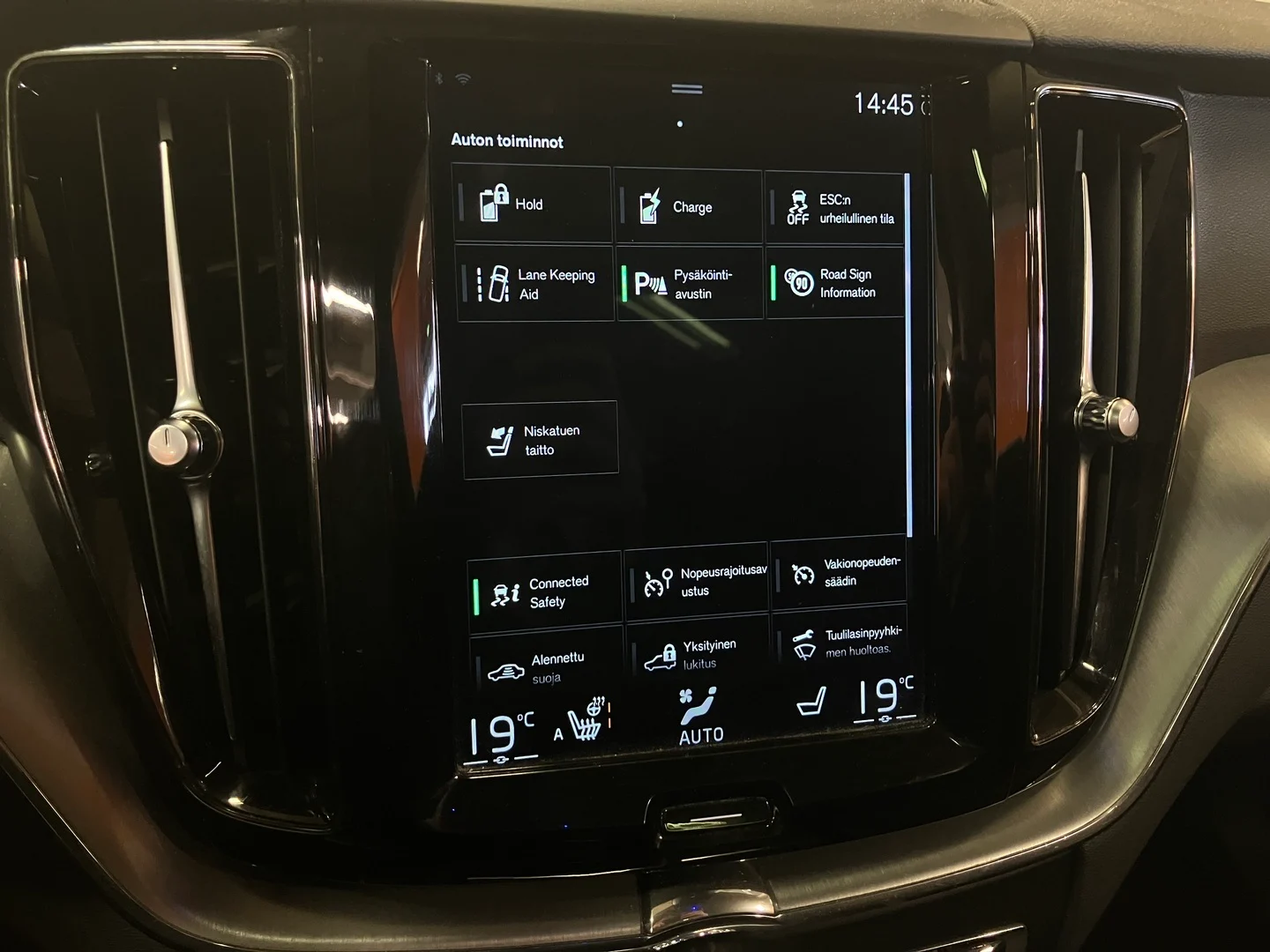 Car Image - 6V4gQ5LFBvfbTGTdqzua6M
