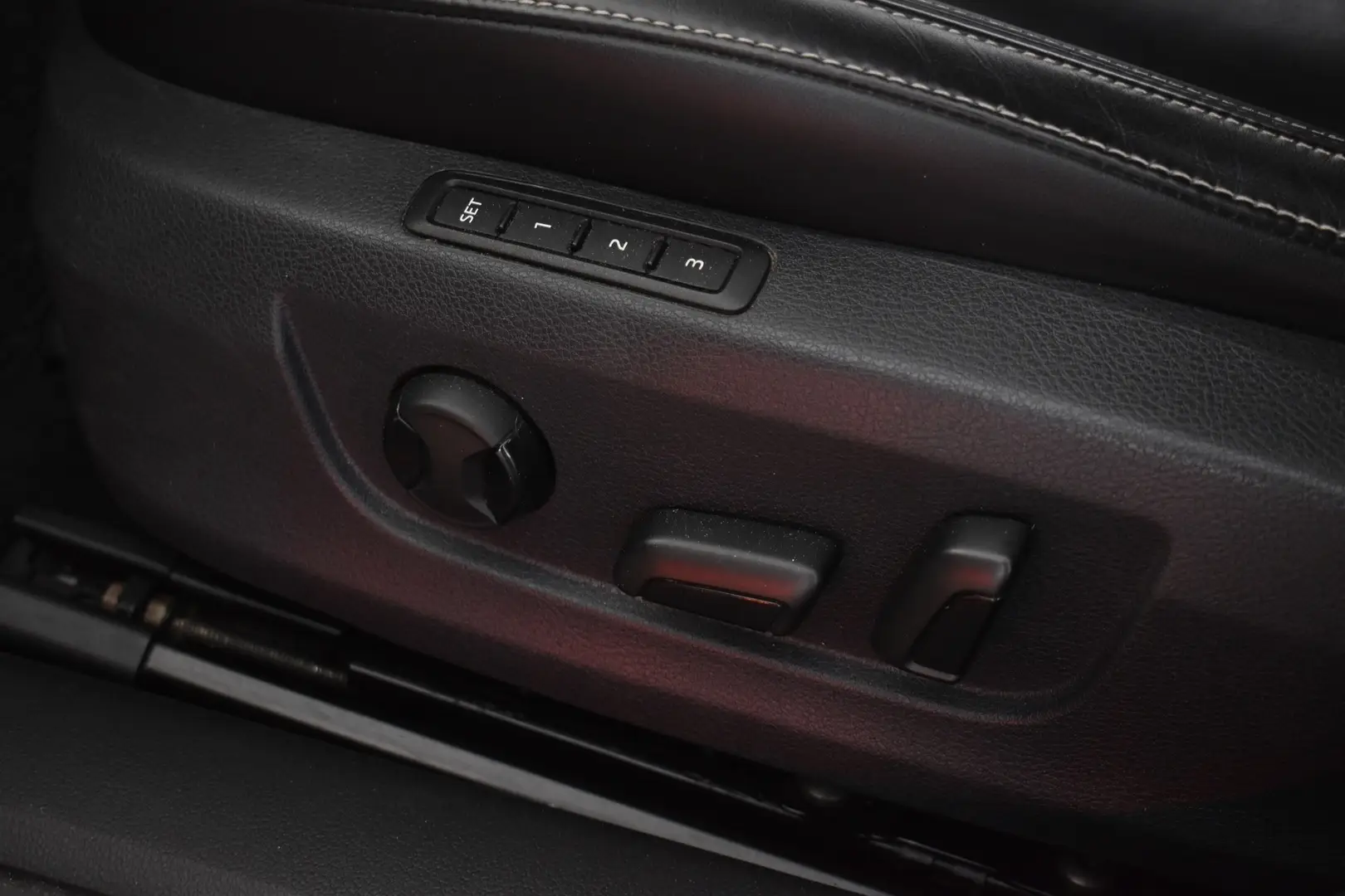 Car Image - 1ppMhnNLcfkB6NYqHdQyeJ