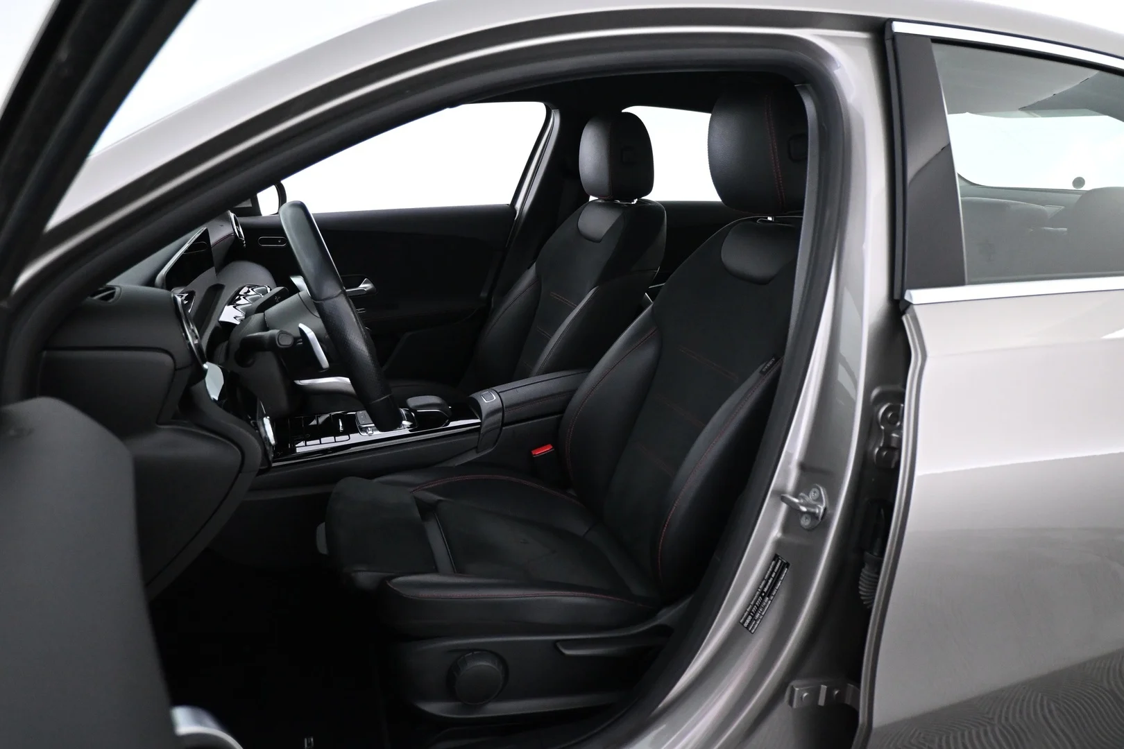 Car Image - 6bYOmIn6EDx9BQTXE3CaLE