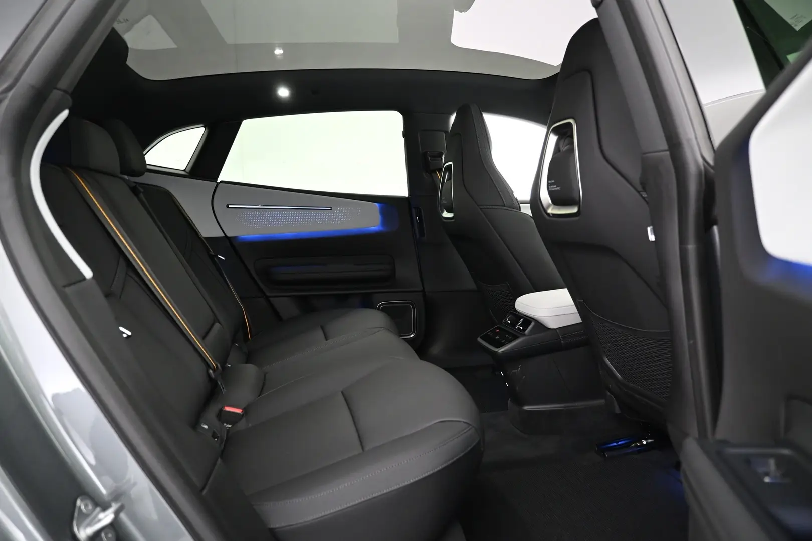 Car Image - 4MbRLs6Gf5hfDPq7HgiUOx