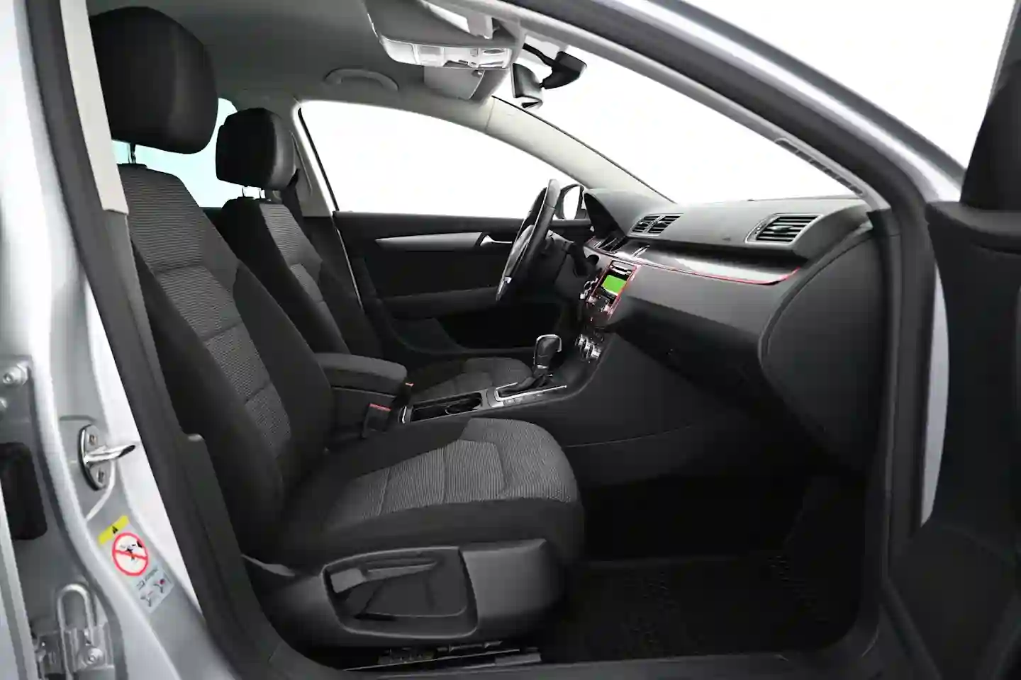 Car Image - 2BUbcD8Myt3vTbLIUiZaf5