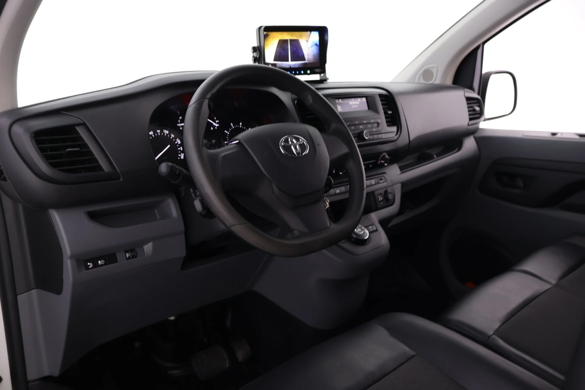 Car Image - 7AicrGbSDnw677344DfUH9