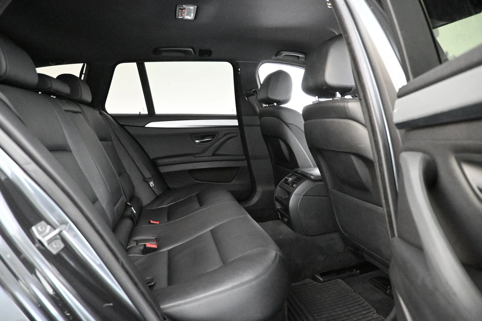 Car Image - 26Y4FCLDAGuENtNQZ5cSkU