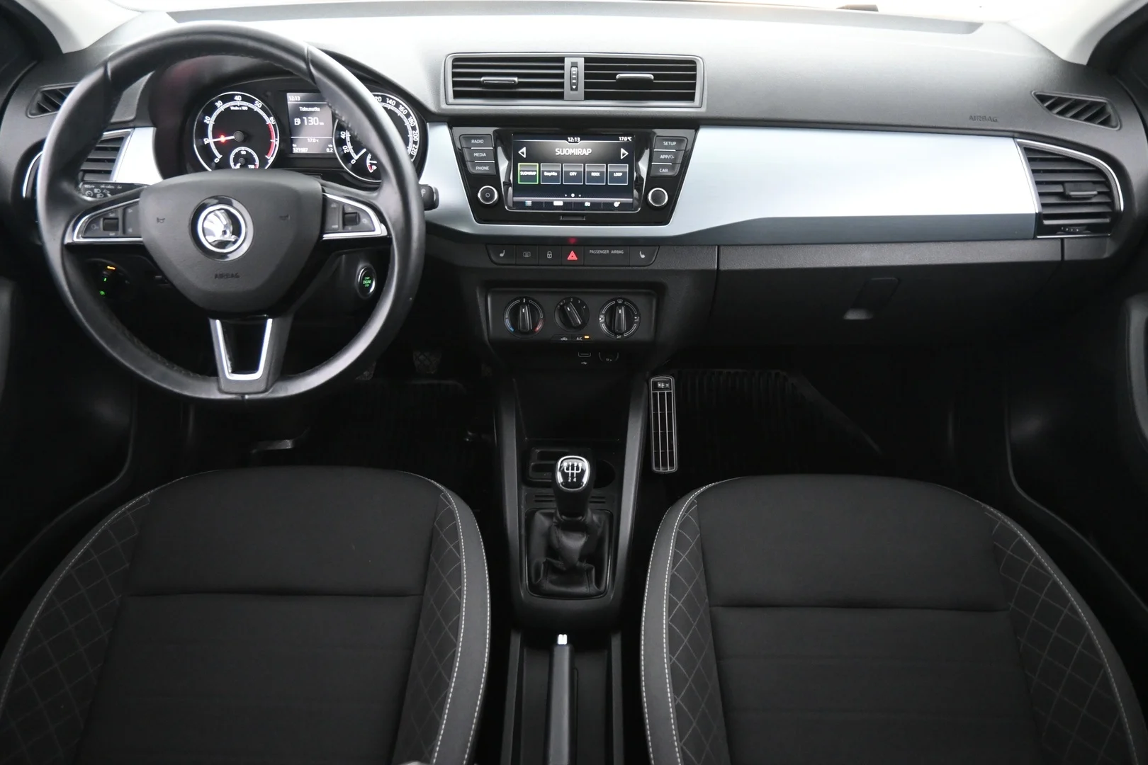 Car Image - ElVHj4VRRE6tH3tTio58G
