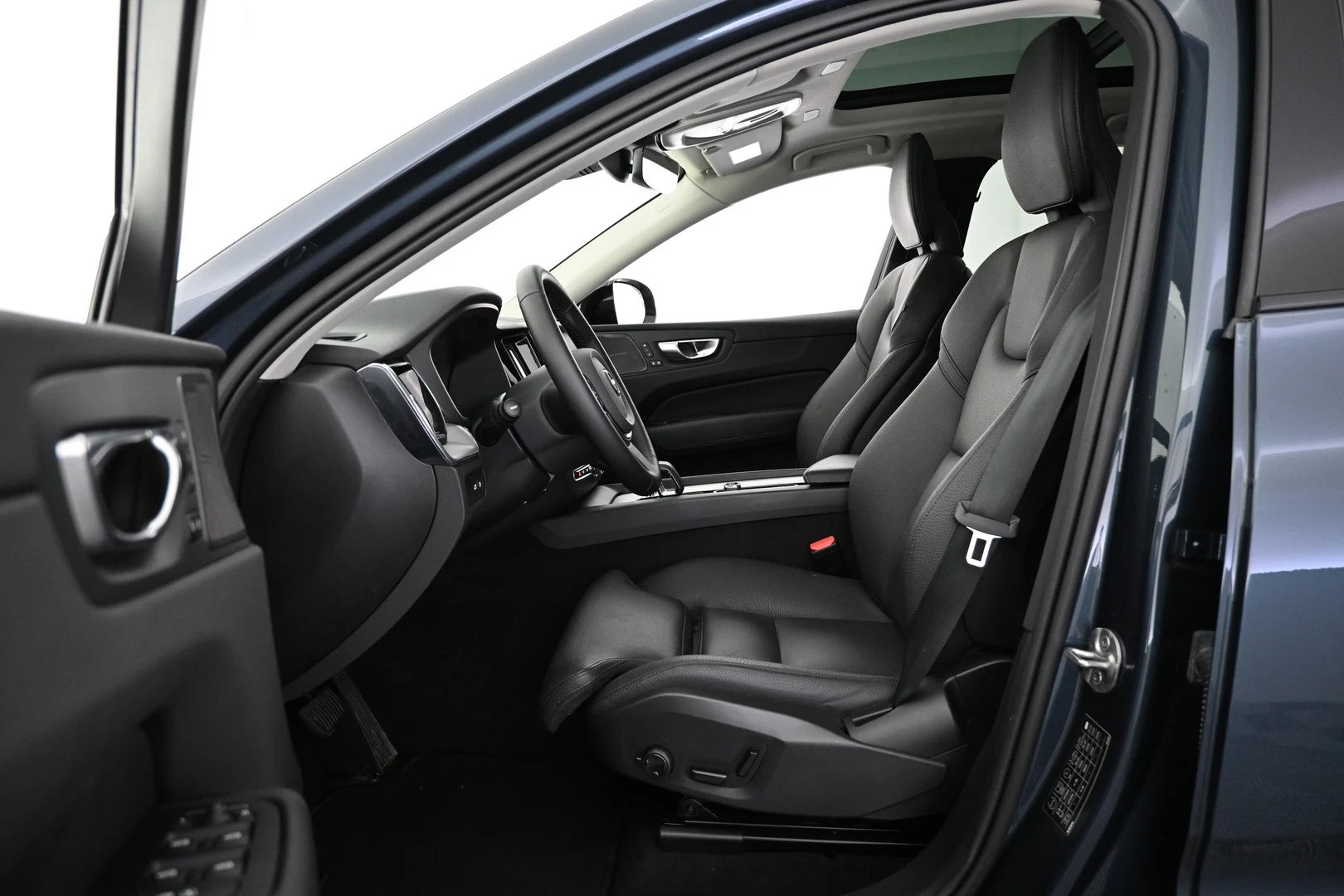 Car Image - 2LAxPV5Cbsfroa98cJYGEs