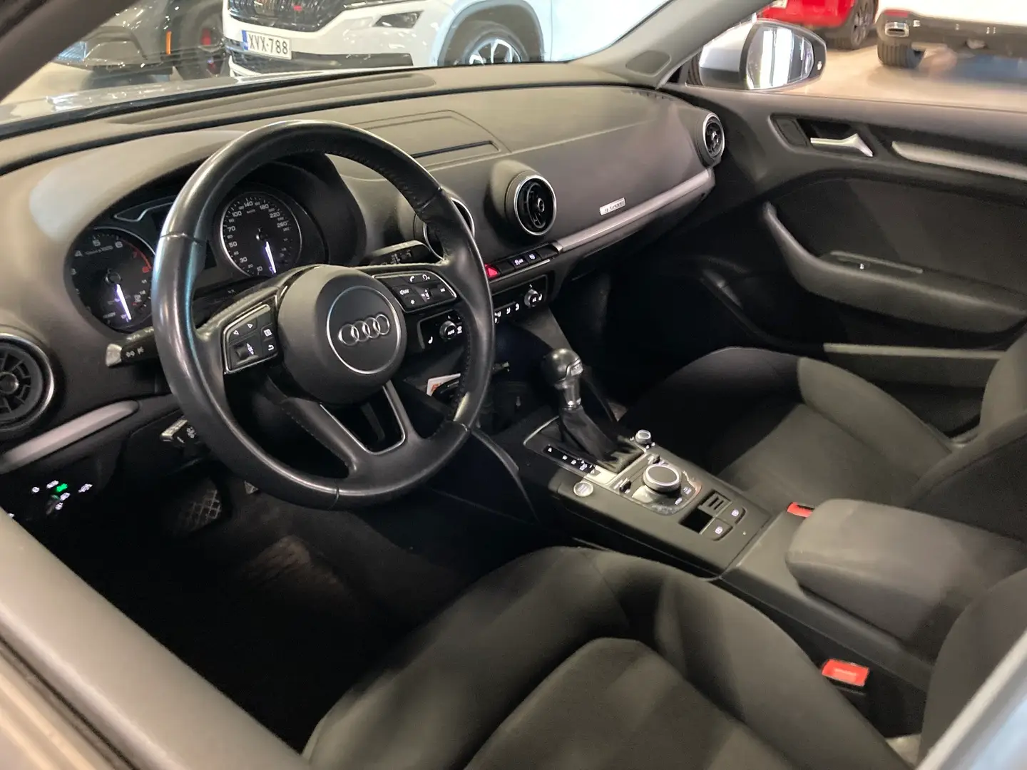 Car Image - 4MxS7hTw4DHG81ItsDxuoV