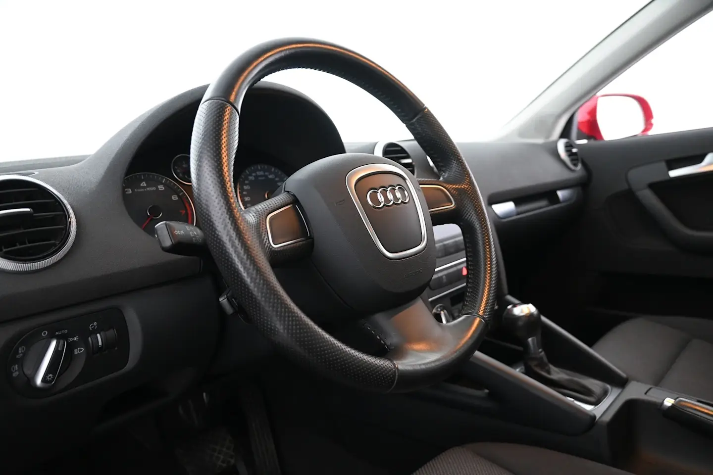 Car Image - 6jxFVkybdVqfKRMfFfi2I7