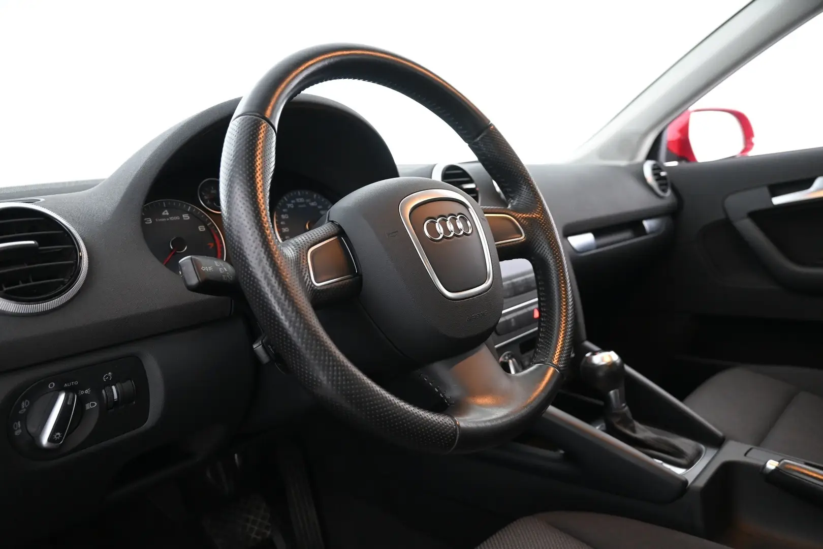 Car Image - 6jxFVkybdVqfKRMfFfi2I7
