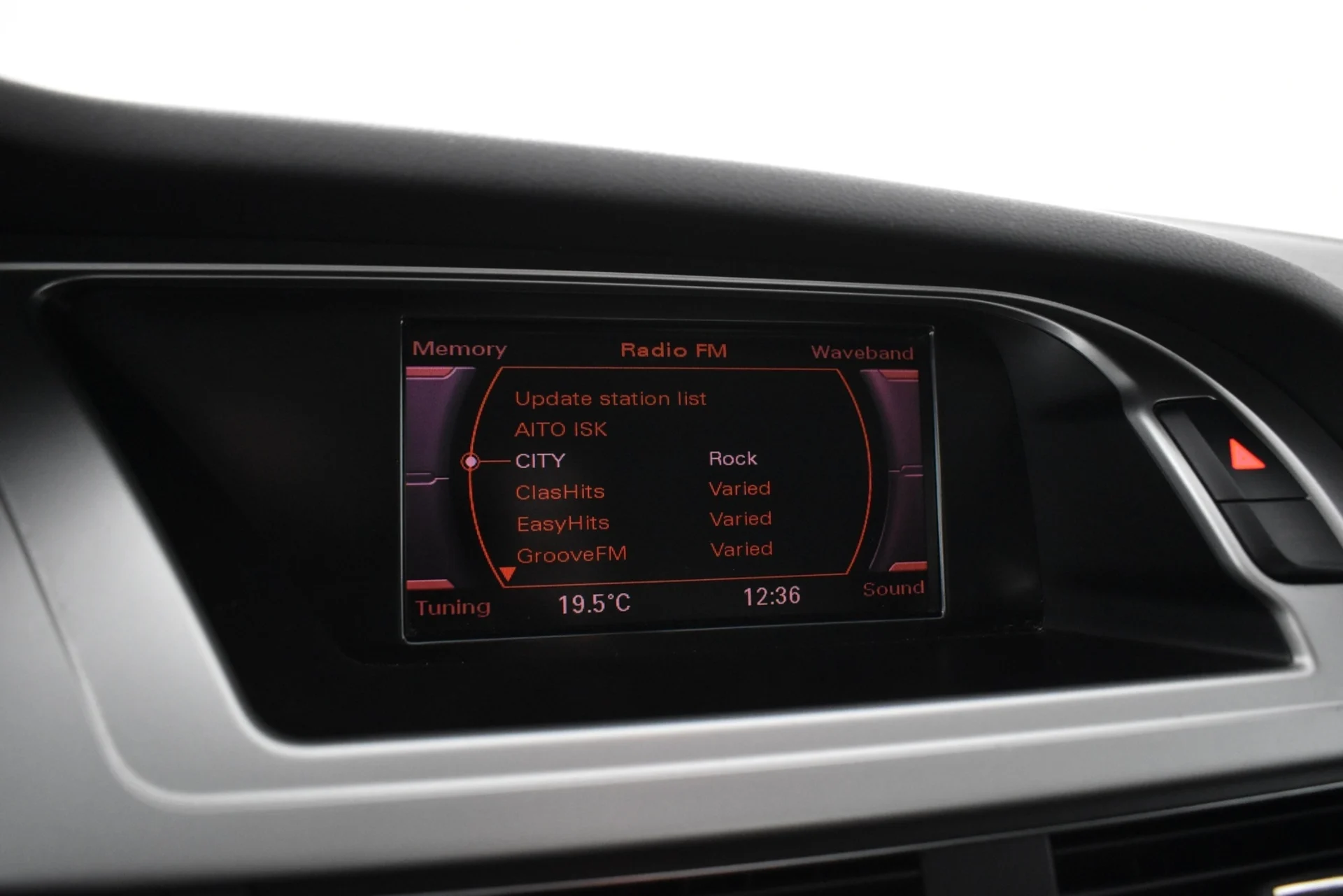 Car Image - 5cpBaR7Yz6zXxf2RHPKsQX