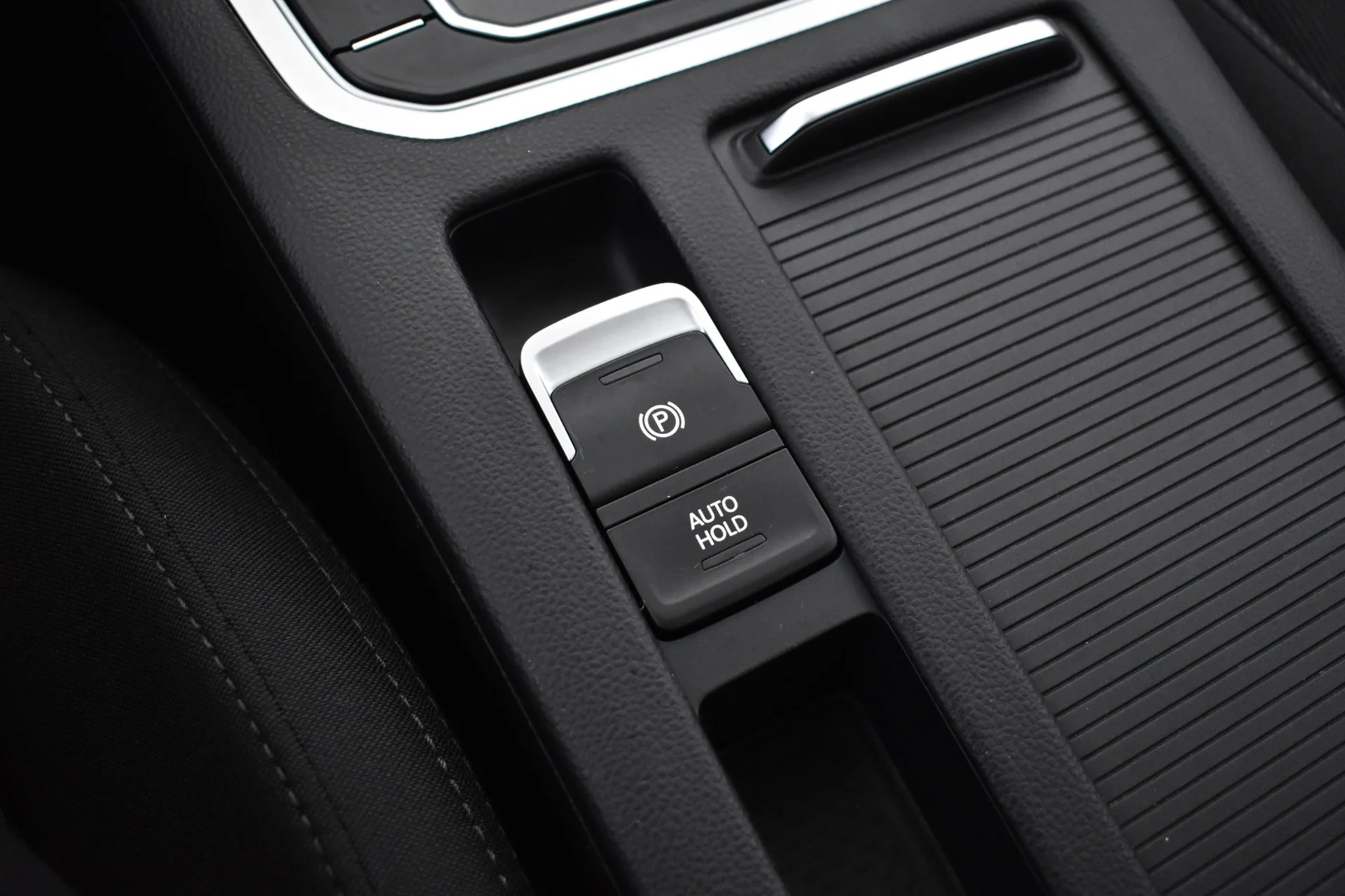 Car Image - 4icwGVazx8dHRzhR4ym7OO