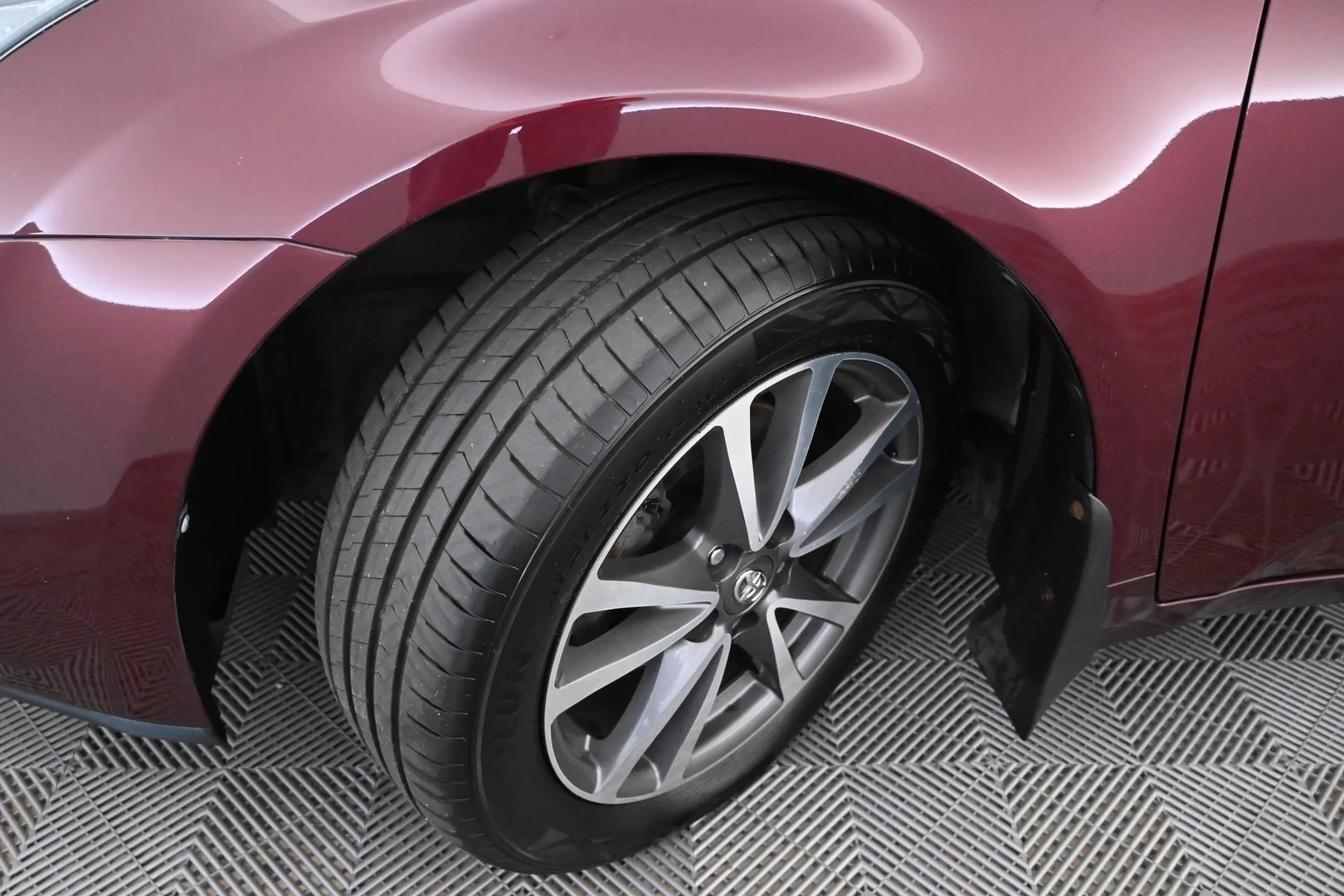 Car Image - 6TJyBNwhT4nBvRR3lcjoFH