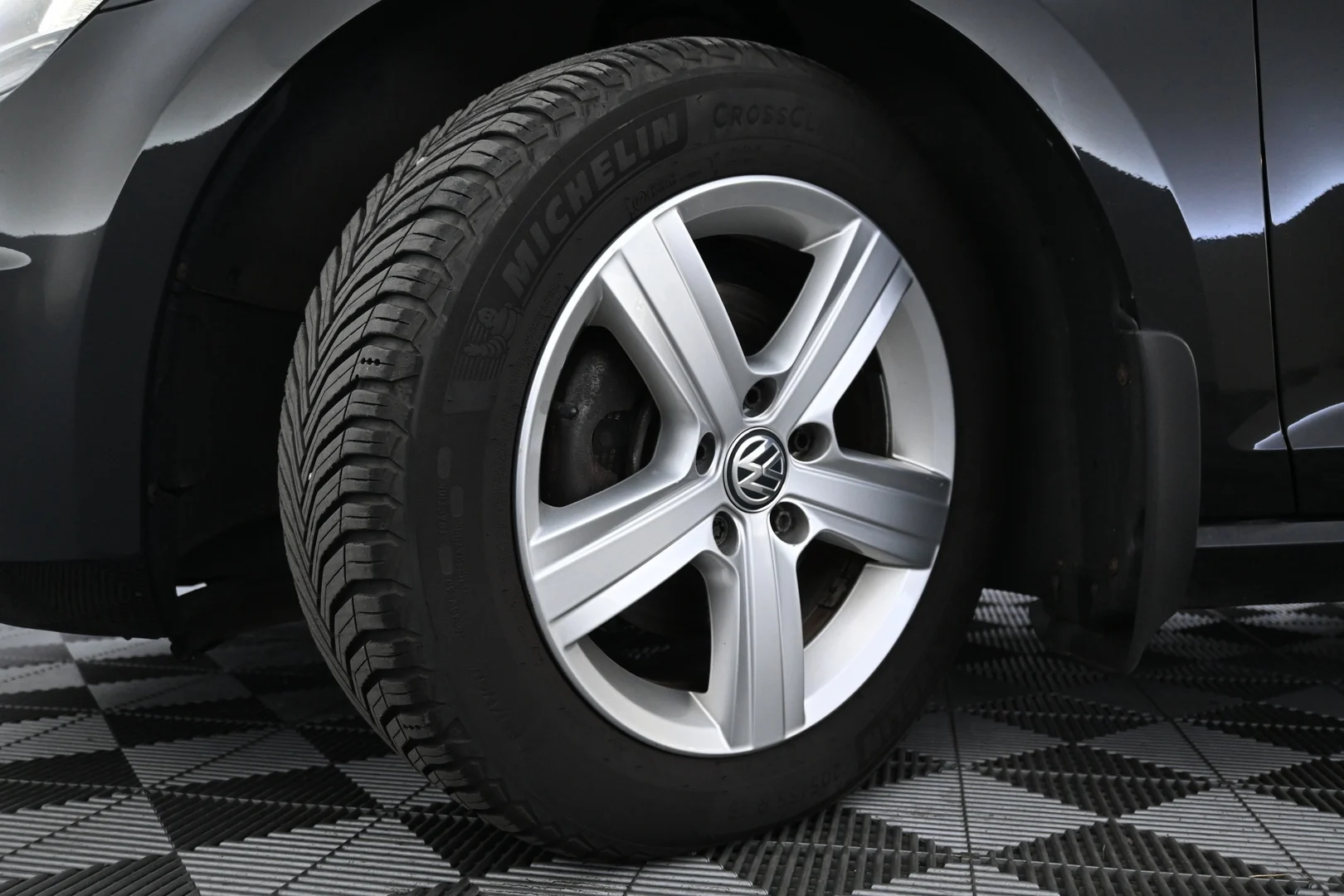 Car Image - mpkbPlzYbKhKMj4SsMi2x