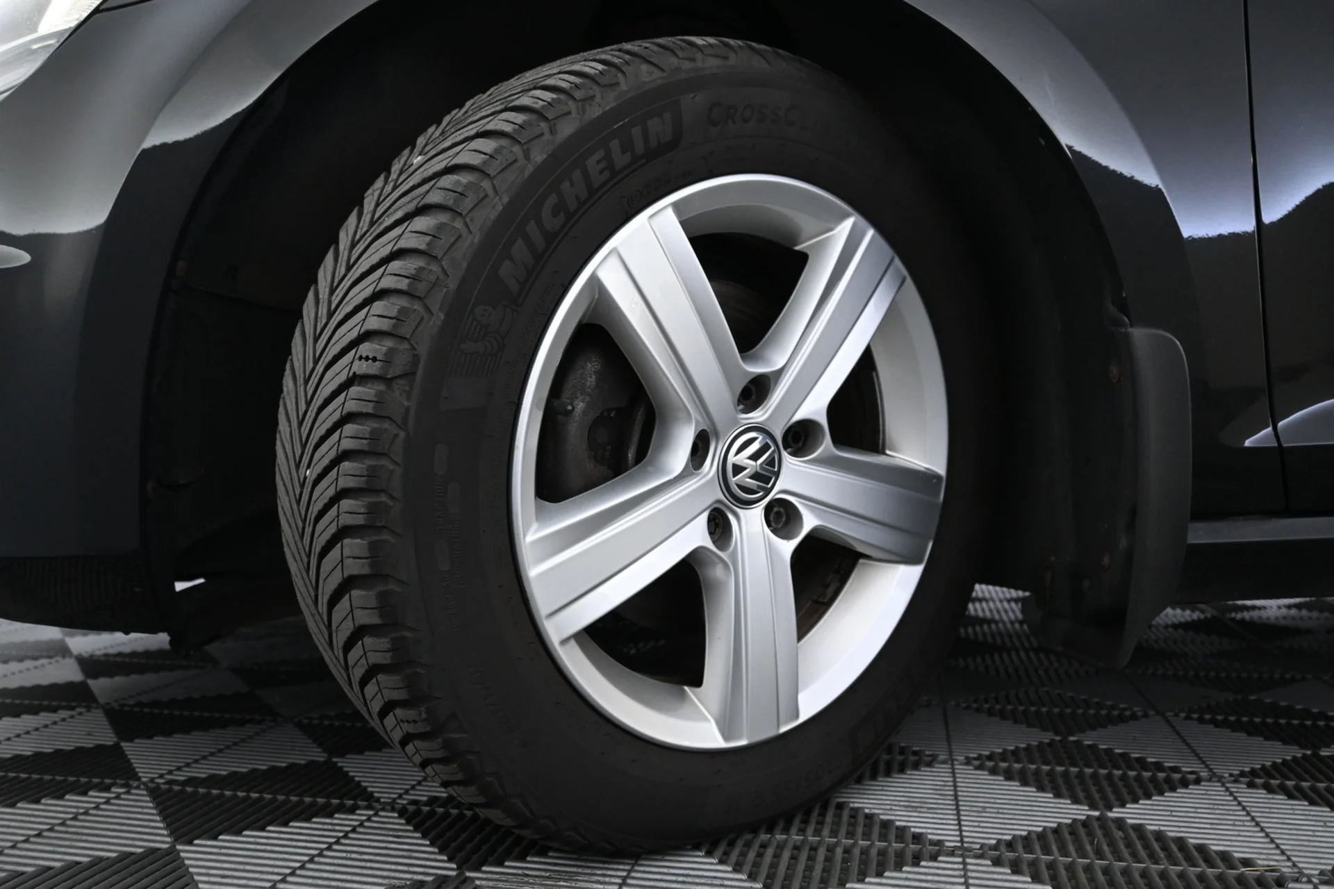 Car Image - mpkbPlzYbKhKMj4SsMi2x