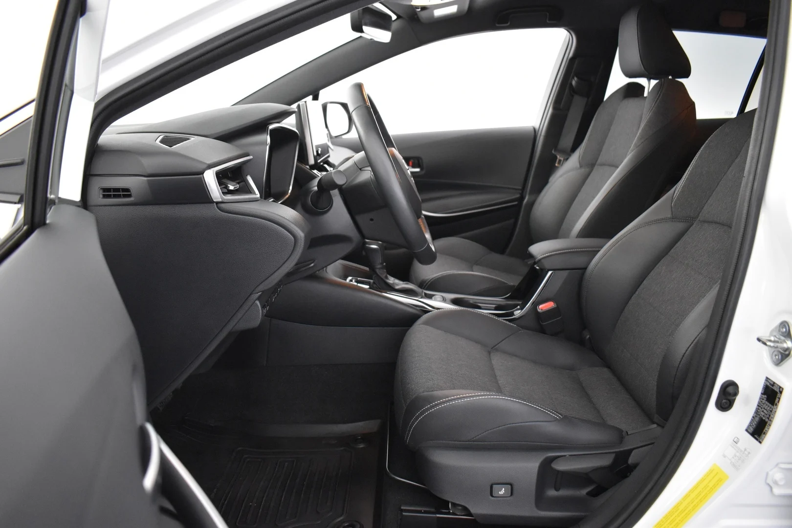 Car Image - 6OX7eEe93yk2asxQDIRn8L