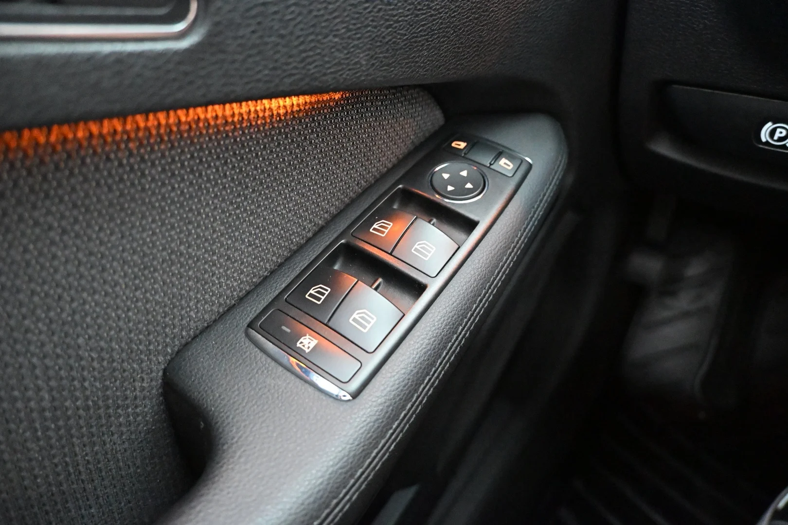 Car Image - 1FRUAW9MdCHkziJIwTnlvD