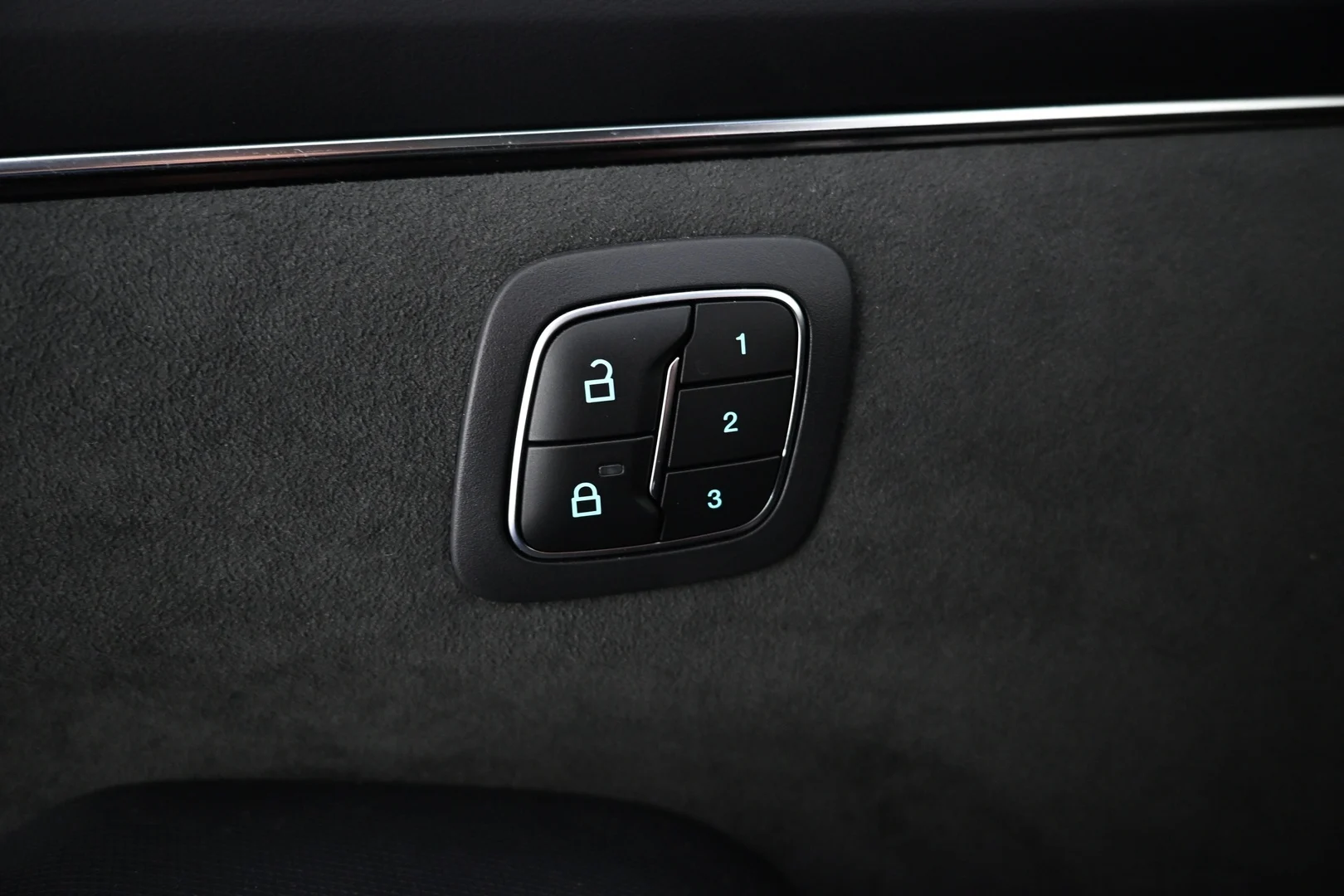 Car Image - 57UtKqmMDhd79X3igTfYys