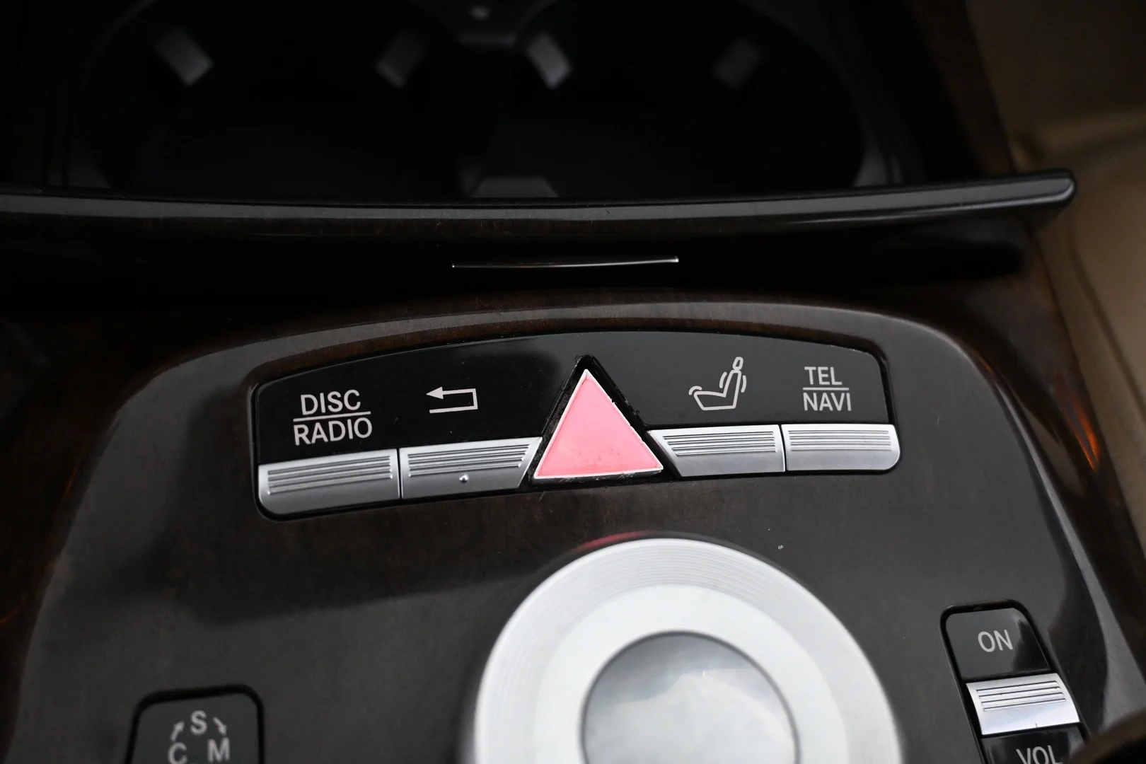 Car Image - 2enNdM60GVzKcCiQBbskgi